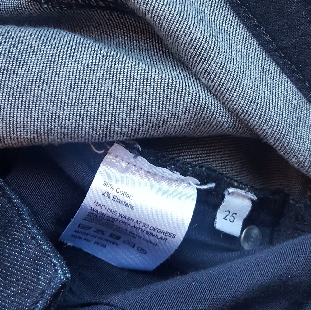 Iris & Ink Jeans - Picture 3 of 4